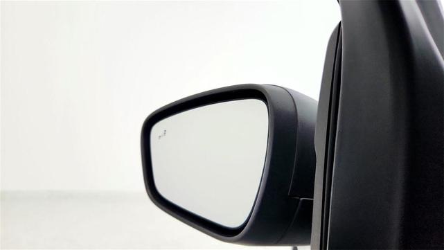Photo of 2023 Silver Ford Escape