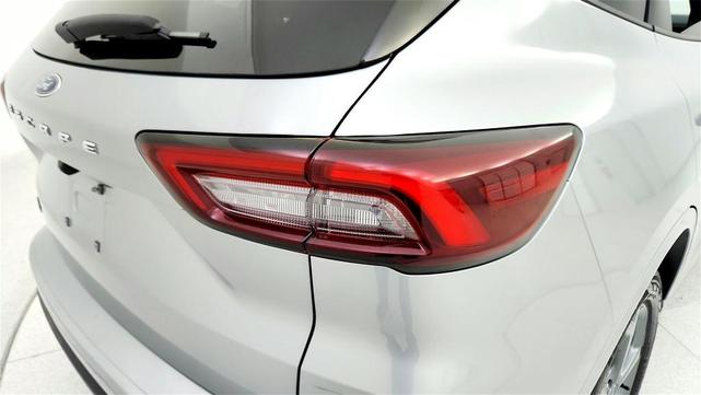 Photo of 2023 Silver Ford Escape