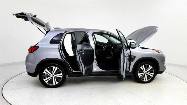 Photo of 2024 Gray Mitsubishi Outlander Sport