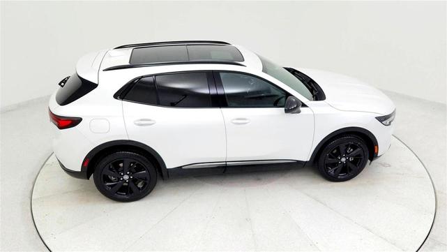 Photo of 2023 White Buick Envision