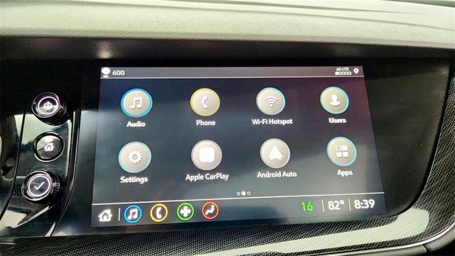 Photo of 2023 White Buick Envision