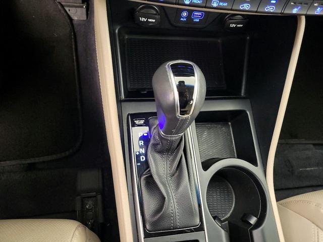 Photo of 2017 Brown Hyundai TUCSON