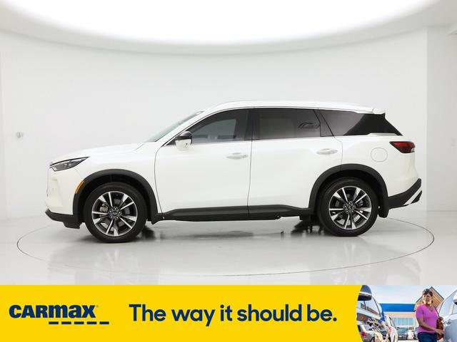 Photo of 2024 White INFINITI QX60