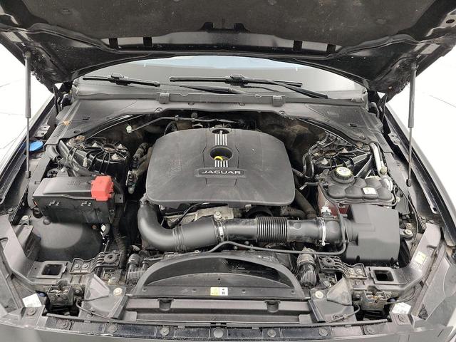 Photo of 2017 Black Jaguar XE