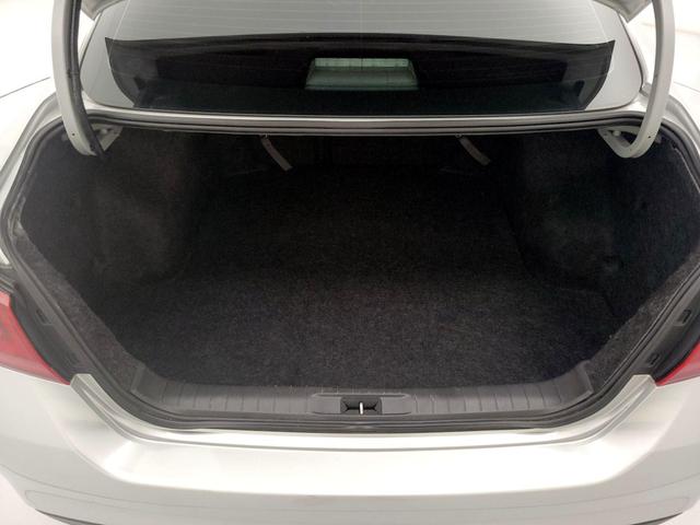 Photo of 2018 Silver Nissan Altima
