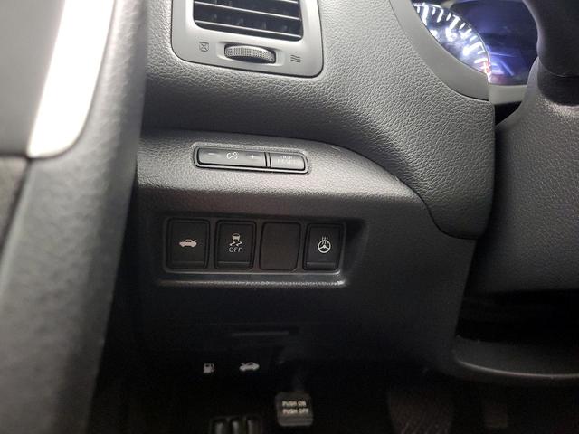 Photo of 2018 Silver Nissan Altima