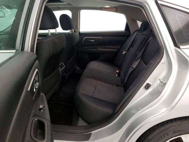 Photo of 2018 Silver Nissan Altima