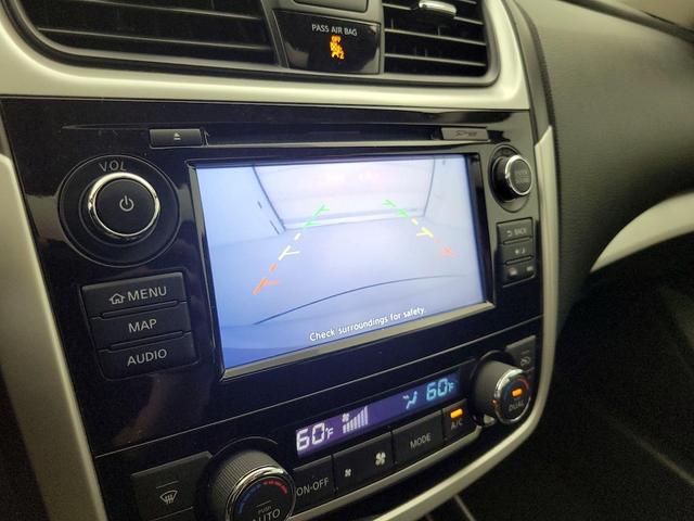 Photo of 2018 Silver Nissan Altima