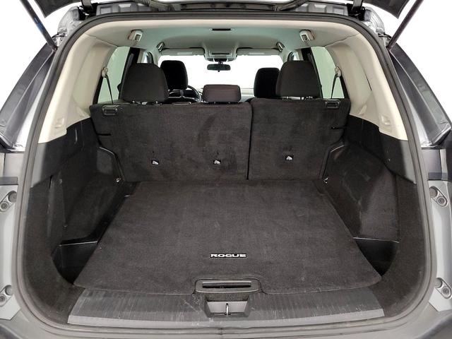 Photo of 2023 Gray Nissan Rogue