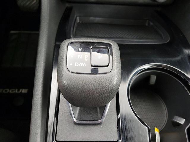 Photo of 2023 Gray Nissan Rogue