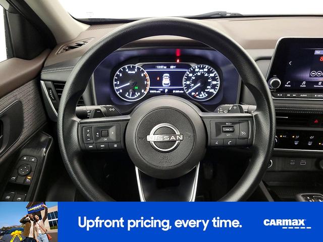 Photo of 2023 Gray Nissan Rogue