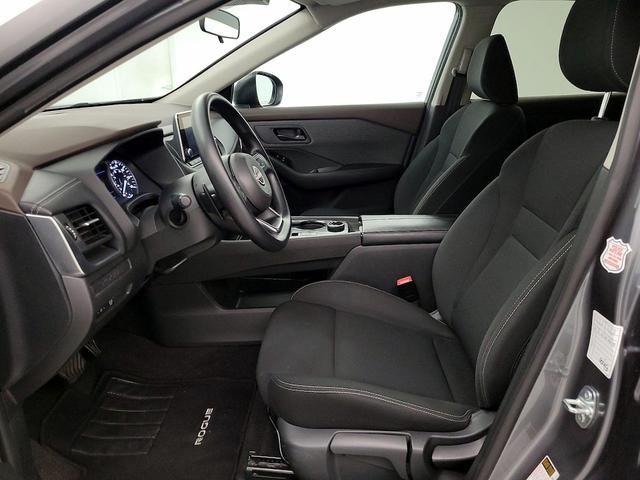 Photo of 2023 Gray Nissan Rogue