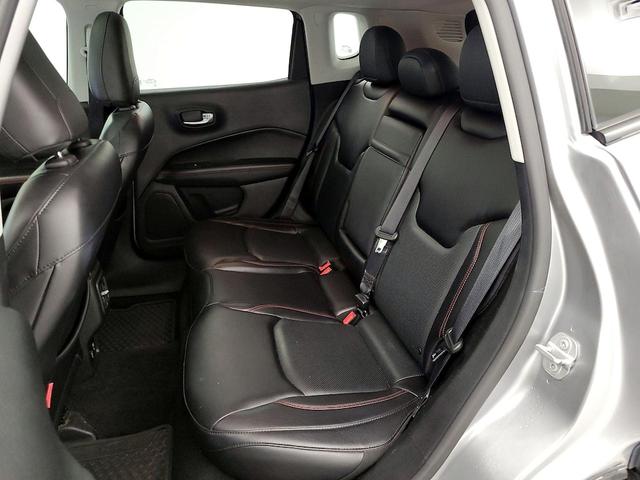 Photo of 2017 Silver Jeep Compass