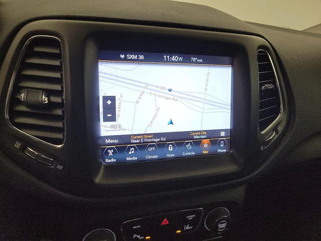 Photo of 2017 Silver Jeep Compass