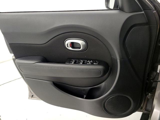 Photo of 2017 Gray Kia Soul