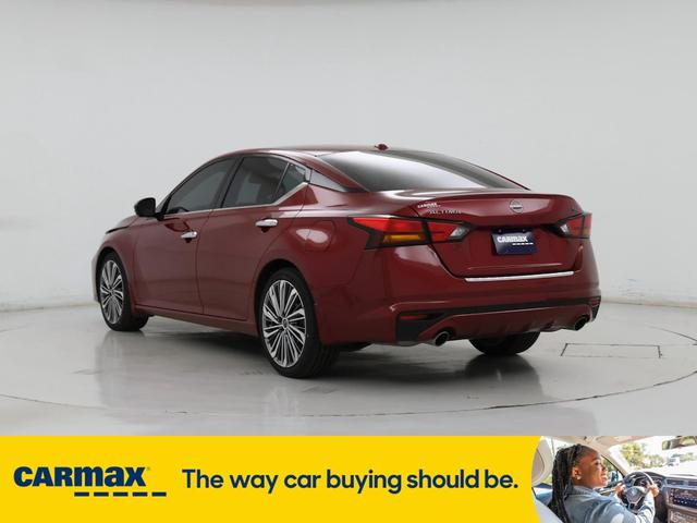 Photo of 2023 Red Nissan Altima