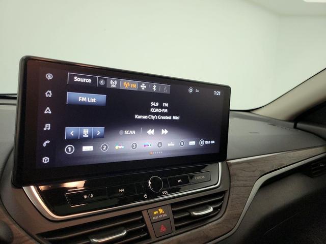 Photo of 2023 Red Nissan Altima