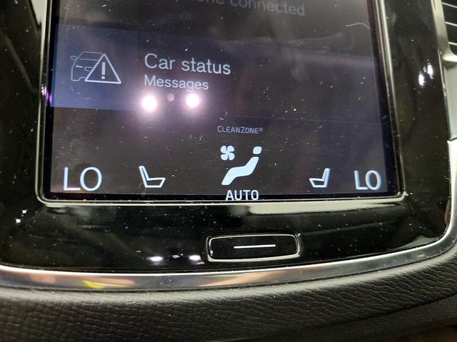 Photo of 2016 White Volvo XC90