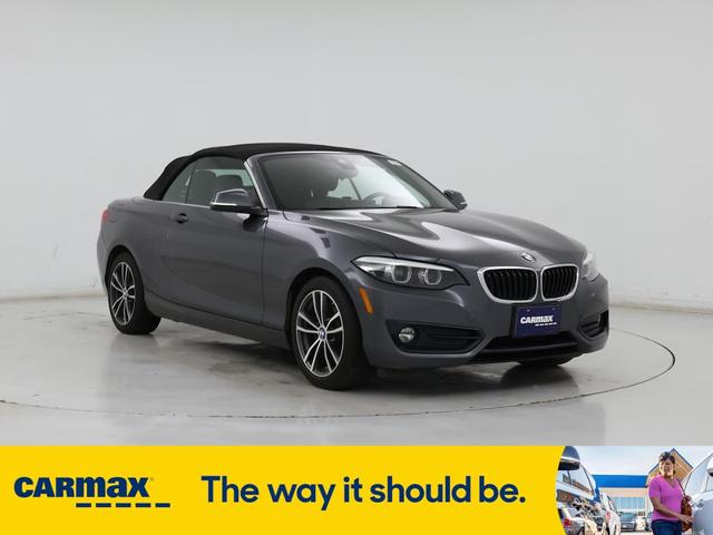 2019 BMW 230