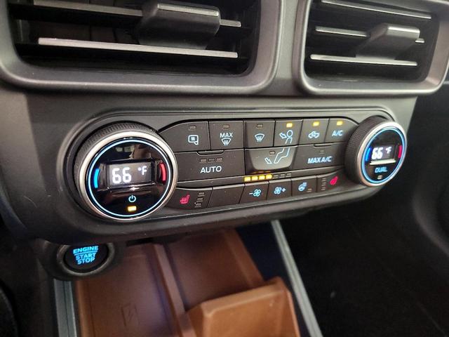 Photo of 2022 Orange Ford Maverick