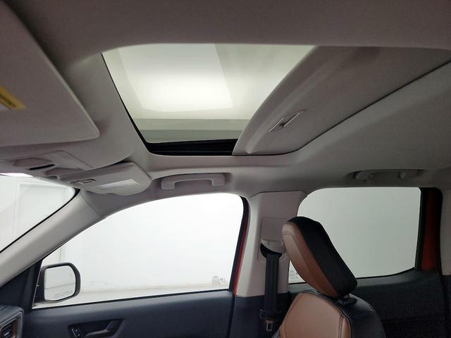 Photo of 2022 Orange Ford Maverick