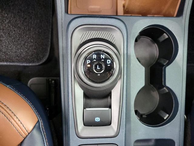 Photo of 2022 Orange Ford Maverick