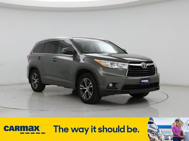 2016 Toyota Highlander