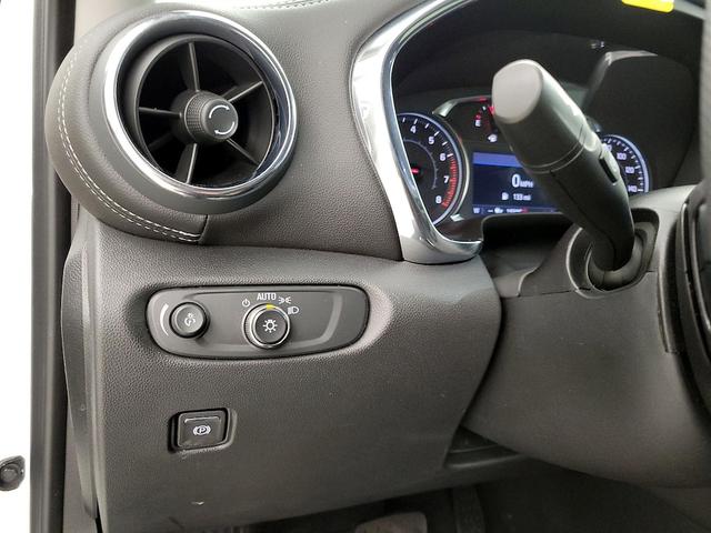 Photo of 2023 White Chevrolet Blazer