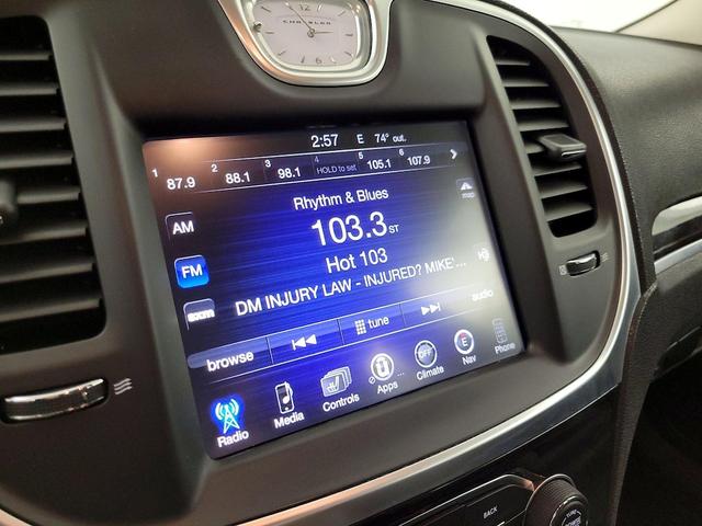 Photo of 2016 Blue Chrysler 300