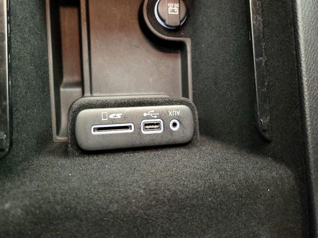 Photo of 2016 Blue Chrysler 300