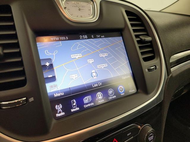 Photo of 2016 Blue Chrysler 300