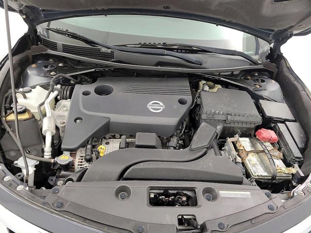 Photo of 2015 Blue Nissan Altima