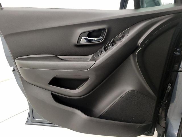 Photo of 2021 Gray Chevrolet Trax