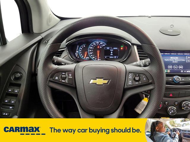 Photo of 2021 Gray Chevrolet Trax