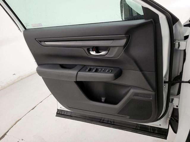 Photo of 2023 White Honda CR-V