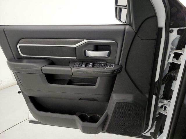 Photo of 2024 White RAM 2500