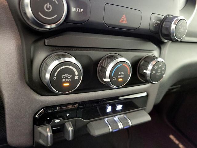 Photo of 2024 White RAM 2500