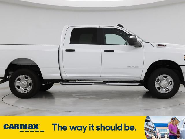 Photo of 2024 White RAM 2500