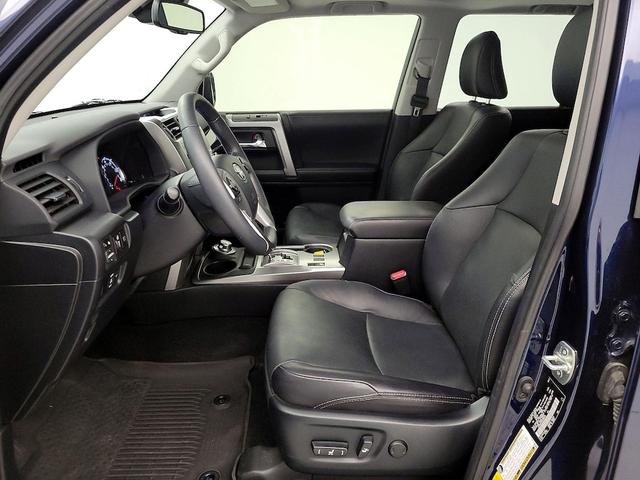 Photo of 2022 Blue Toyota 4Runner