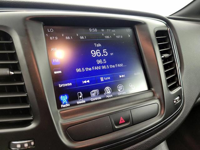 Photo of 2016 Gray Chrysler 200