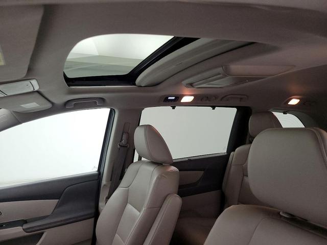 Photo of 2016 Gray Honda Odyssey