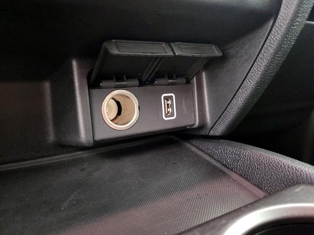 Photo of 2019 White Honda Pilot