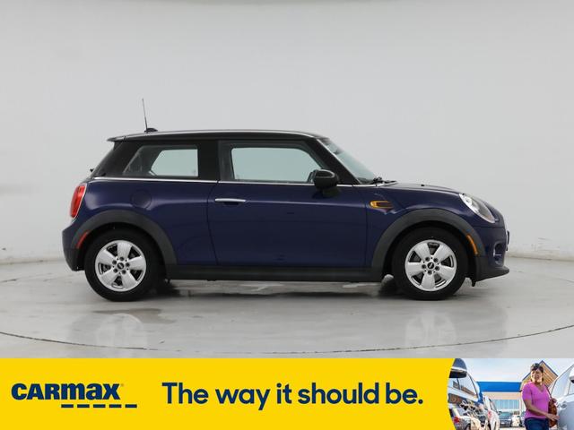 Photo of 2014 Blue MINI Hardtop