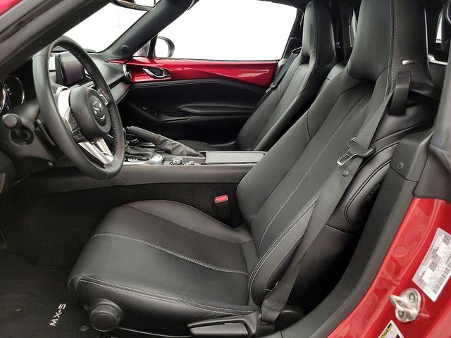 Photo of 2023 Red Mazda MX-5 Miata