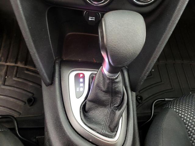Photo of 2016 White Dodge Dart