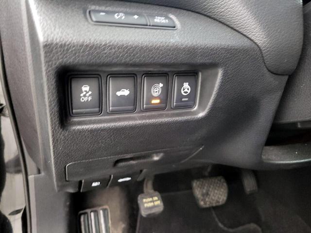 Photo of 2015 Black Nissan Altima