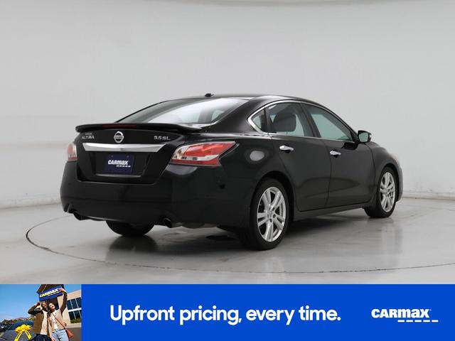 Photo of 2015 Black Nissan Altima