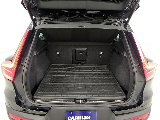 Photo of 2022 Black Volvo XC40