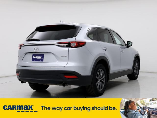 Photo of 2023 Silver Mazda CX-9