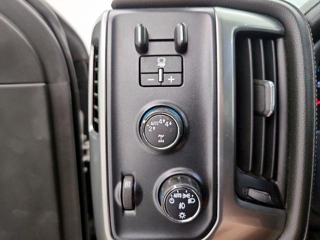 Photo of 2018 White Chevrolet Silverado 1500